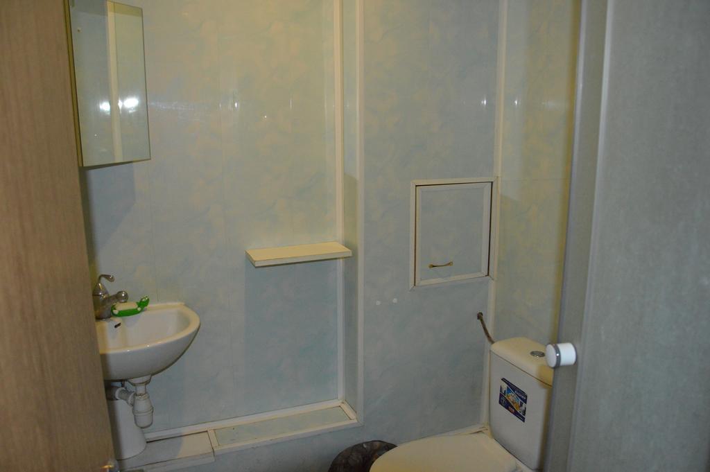 Chernobyl Type Rooms In A Block Flat House Šiauliai 객실 사진